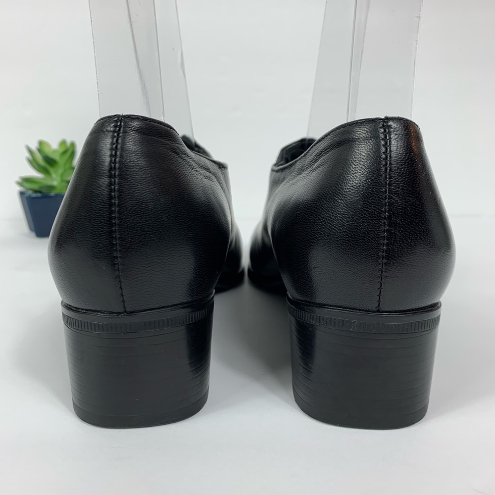 Munro American Loafers Elastic Split Front - Picture 5 of 7
